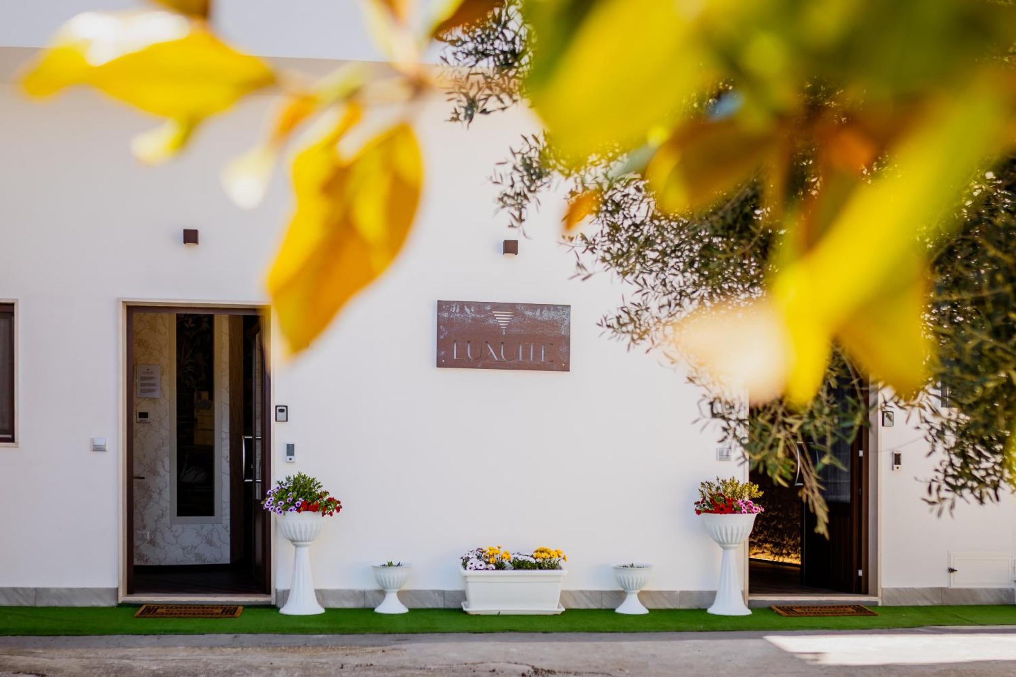 Luxuite Spa Con Piscina E Jacuzzi Alberobello Eksteriør bilde